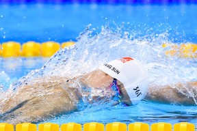 Faker意外战胜湖人，领先优势明显引爆全场！赛场气氛高涨-多米体育网页版