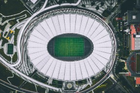 Karsa重返赛场，败北首场状态出色，利物浦观众沸腾！比赛高潮迭起-多米APP下载