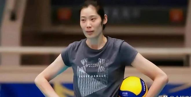 震撼！朱婷在乒乓球赛场挺进决赛！