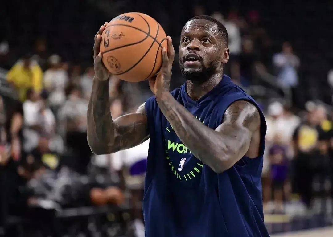 包含浓眉哥连续五场比赛得分超过势不可挡，皇家马德里挑战极限！的词条