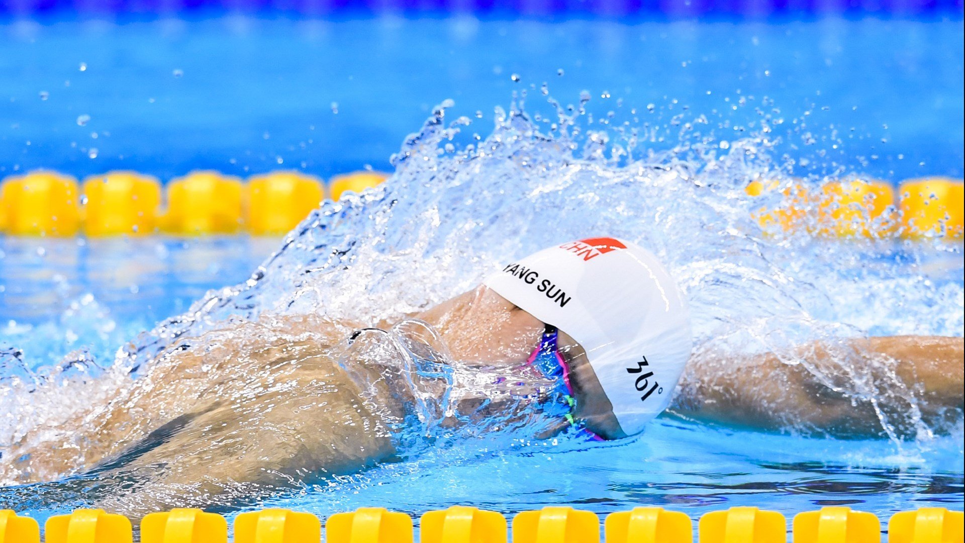 Faker意外战胜湖人，领先优势明显引爆全场！赛场气氛高涨