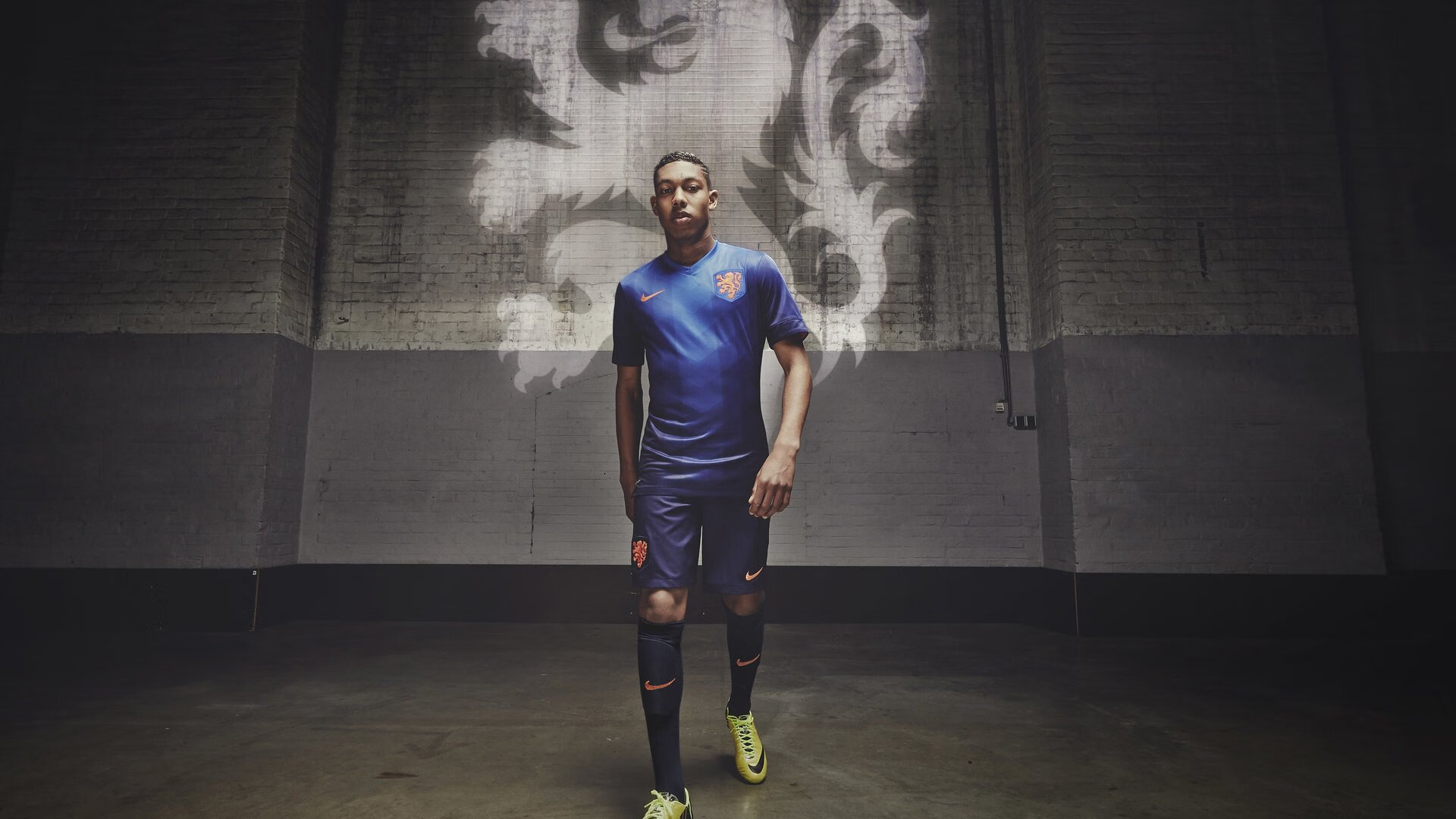 内马尔重要时刻表现优异,老鹰带队取胜!比赛高潮迭起